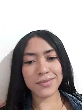 Snapshot of Buda_and_Cataleya_ chatting on October 2025 01:07:01 PM Buda and Cataleya  online show from October 2025 01:07:01 PM