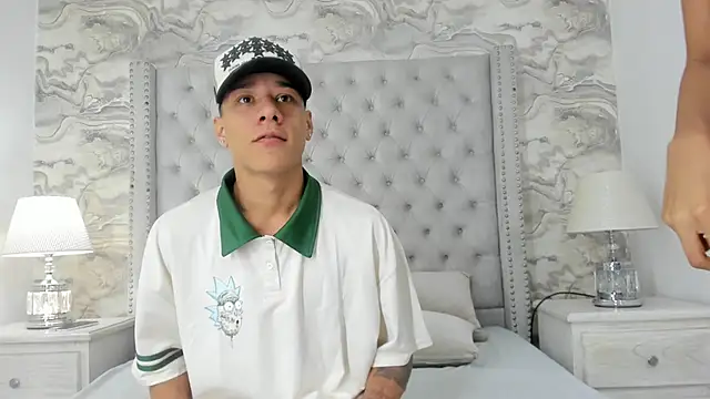 Snapshot of Buda_and_Cataleya_ chatting on October 2025 02:47:02 PM Buda and Cataleya  online show from October 2025 02:47:02 PM