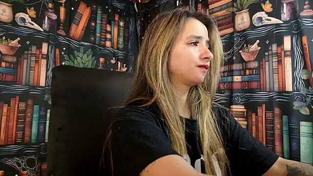 julietta   jackson online show from February 2025 08:37:01 PM