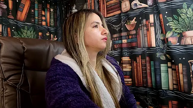 julietta   jackson online show from March 2025 08:40:01 PM