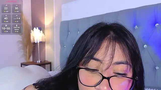 aprildreams19 online show from February 2026 12:21:01 PM