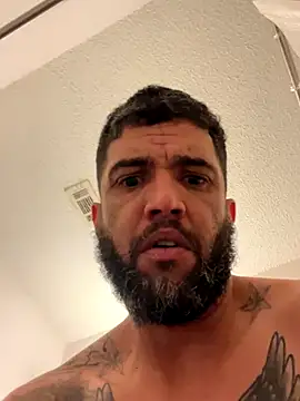 Snapshot of PR-Papi512 chatting on November 2025 01:44:01 AM PR-Papi512 online show from November 2025 01:44:01 AM