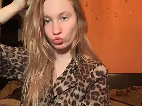 saint cat25 online show from March 2025 06:45:02 PM