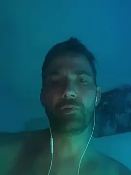 Romix2985 online show from July 2026 12:42:01 AM