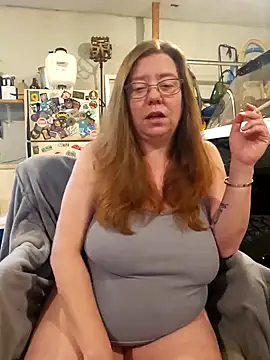 Snapshot of MsShelby40 chatting on May 2026 09:53:02 PM MsShelby40 online show from May 2026 09:53:02 PM