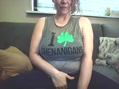 Snapshot of Big-Tits-McGee chatting on March 2025 05:57:01 PM Big-Tits-McGee online show from March 2025 05:57:01 PM