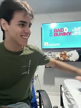 Alex and Fabian online show from December 2025 03:55:02 AM