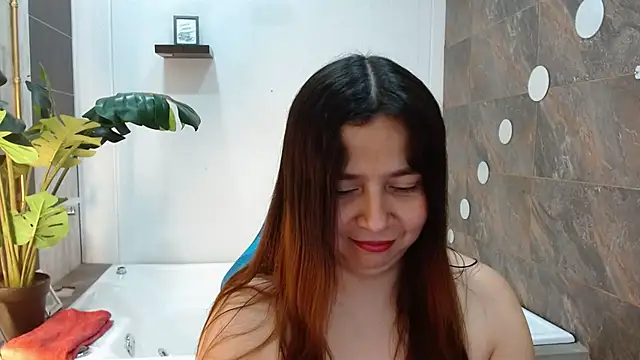 Snapshot of Heidy_Wells chatting on July 2026 12:55:01 PM Heidy Wells online show from July 2026 12:55:01 PM