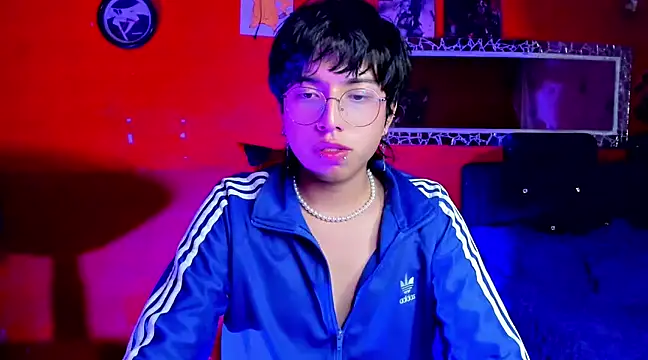 AnggelONfiree online show from February 2025 04:44:01 AM