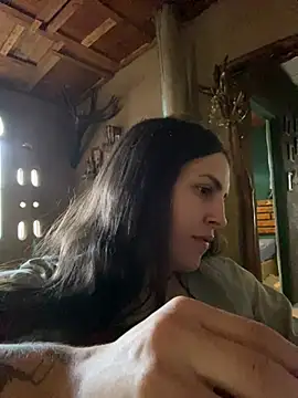 isadelasestrellas online show from February 2026 02:27:02 PM