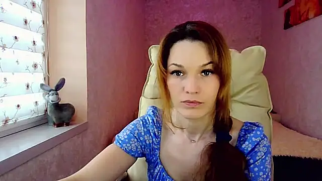 impossibleluna online show from March 2026 01:00:01 PM