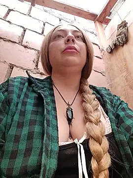 Snapshot of madelaine- chatting on May 2026 04:27:02 PM madelaine- online show from May 2026 04:27:02 PM