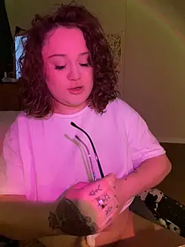 DaisyBooom online show from March 2025 07:02:01 PM