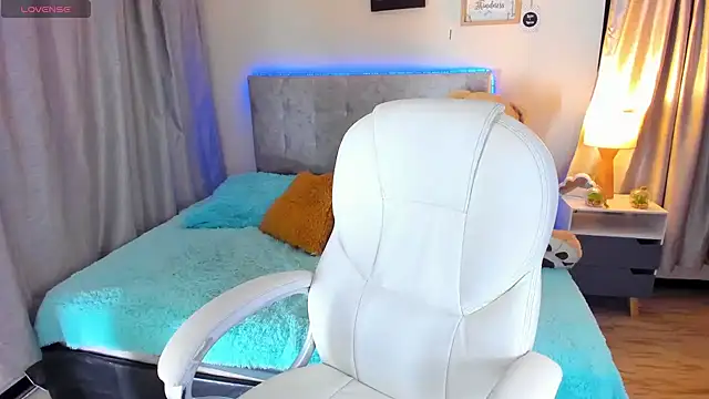 Snapshot of valentina_jonnes1 chatting on December 2024 12:32:02 AM valentina jonnes1 online show from December 2024 12:32:02 AM