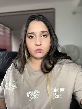 Snapshot of valentina_jonnes1 chatting on March 2025 09:37:01 PM valentina jonnes1 online show from March 2025 09:37:01 PM