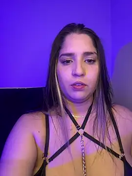 Snapshot of valentina_jonnes1 chatting on May 2026 11:23:02 PM valentina jonnes1 online show from May 2026 11:23:02 PM