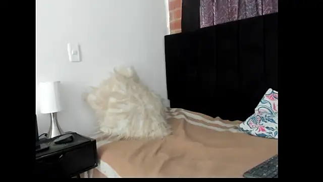 Evaaross 2345 online show from January 2025 07:40:01 PM