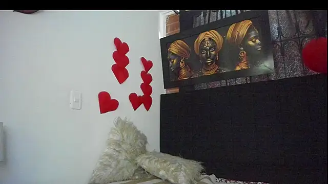 Evaaross 2345 online show from February 2025 07:43:02 PM