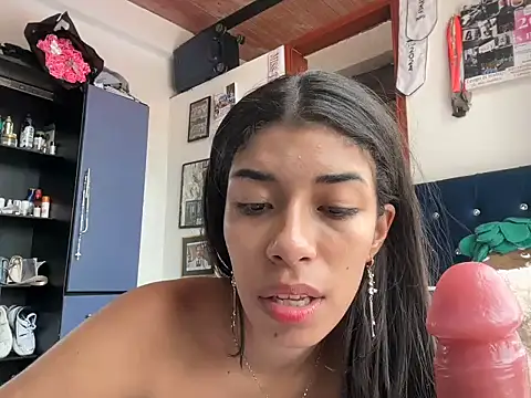 Snapshot of veronica-29 chatting on July 2026 03:52:01 PM veronica-29 online show from July 2026 03:52:01 PM