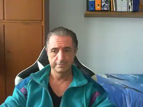 Snapshot of lliuk70mi chatting on December 2024 01:59:02 PM lliuk70mi online show from December 2024 01:59:02 PM