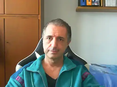 Snapshot of lliuk70mi chatting on March 2025 03:07:01 PM lliuk70mi online show from March 2025 03:07:01 PM