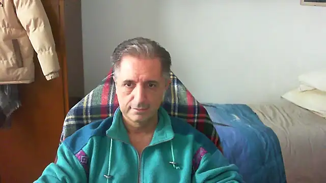 Snapshot of lliuk70mi chatting on February 2026 02:18:01 PM lliuk70mi online show from February 2026 02:18:01 PM