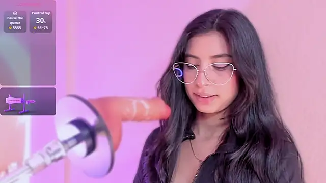 zia cooper online show from April 2026 09:39:33 PM