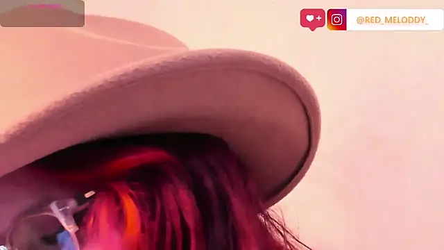 RedMeloddy online show from November 2025 07:58:01 PM