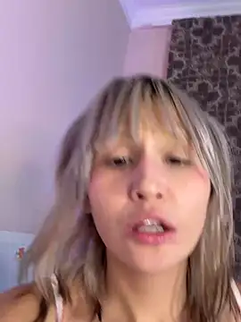 bigbabykiki online show from October 2025 02:07:02 PM