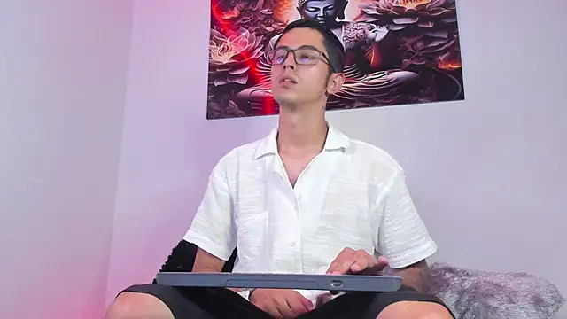 Snapshot of Ethan_Sai___ chatting on February 2025 11:09:01 PM Ethan Sai online show from February 2025 11:09:01 PM