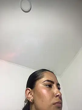 Snapshot of CAM_21X chatting on January 2025 06:54:01 PM CAM 21X online show from January 2025 06:54:01 PM