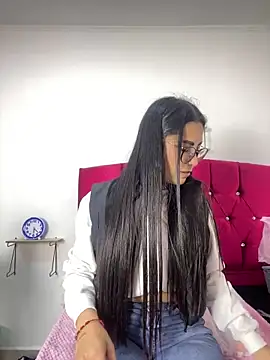 Snapshot of CAM_21X chatting on February 2025 01:48:01 PM CAM 21X online show from February 2025 01:48:01 PM