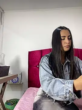 Snapshot of CAM_21X chatting on February 2025 01:17:02 PM CAM 21X online show from February 2025 01:17:02 PM