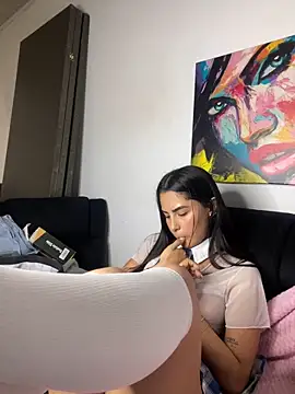 Snapshot of CAM_21X chatting on March 2025 10:16:01 PM CAM 21X online show from March 2025 10:16:01 PM