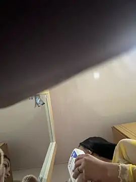 Snapshot of CAM_21X chatting on March 2025 10:00:02 AM CAM 21X online show from March 2025 10:00:02 AM