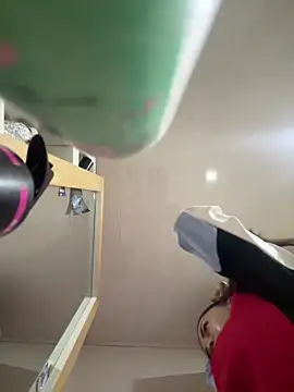 Snapshot of CAM_21X chatting on March 2025 09:58:02 AM CAM 21X online show from March 2025 09:58:02 AM