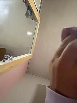 Snapshot of CAM_21X chatting on March 2025 10:15:02 AM CAM 21X online show from March 2025 10:15:02 AM