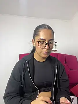 Snapshot of CAM_21X chatting on March 2025 01:29:01 PM CAM 21X online show from March 2025 01:29:01 PM