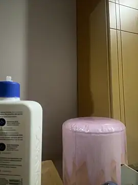 Snapshot of CAM_21X chatting on March 2025 10:03:02 AM CAM 21X online show from March 2025 10:03:02 AM