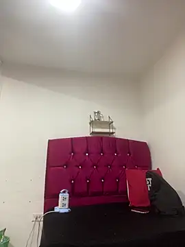 Snapshot of CAM_21X chatting on March 2025 10:00:02 AM CAM 21X online show from March 2025 10:00:02 AM