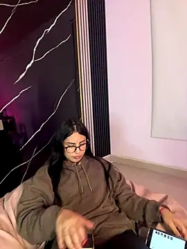 Snapshot of CAM_21X chatting on October 2025 11:48:02 PM CAM 21X online show from October 2025 11:48:02 PM