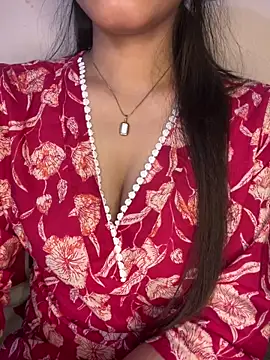 Snapshot of _riyaahahaha_ chatting on October 2025 11:29:02 AM  riyaahahaha  online show from October 2025 11:29:02 AM