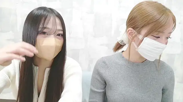 LOVE MOMO LOVE online show from December 2025 11:39:02 AM