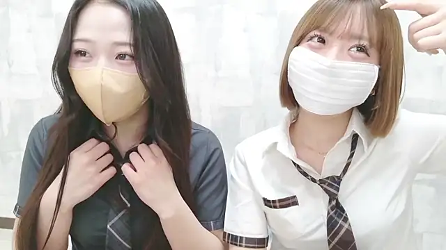 LOVE MOMO LOVE online show from March 2026 12:38:02 PM