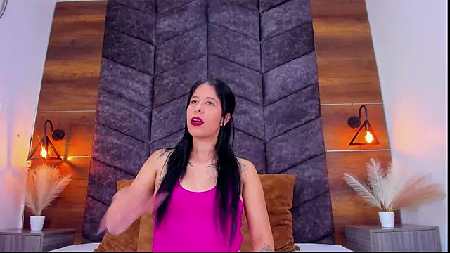 DulceAurora   online show from March 2025 07:27:02 PM