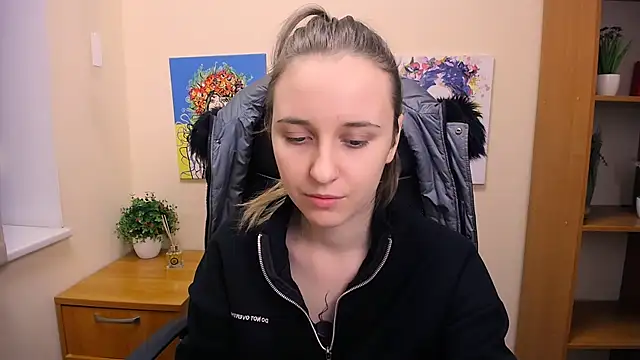 Snapshot of _Nicole_new chatting on February 2025 12:37:01 PM  Nicole new online show from February 2025 12:37:01 PM