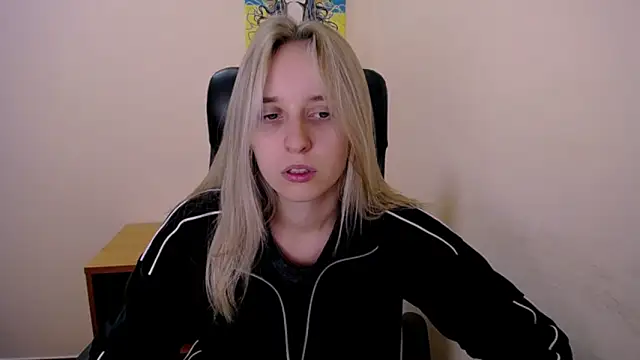 Snapshot of _Nicole_new chatting on September 2025 11:47:02 AM  Nicole new online show from September 2025 11:47:02 AM