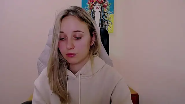 Snapshot of _Nicole_new chatting on October 2025 11:22:01 AM  Nicole new online show from October 2025 11:22:01 AM