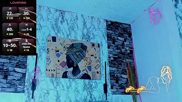 Snapshot of Queen_Cuarxxo chatting on November 2025 06:01:01 PM Queen Cuarxxo online show from November 2025 06:01:01 PM