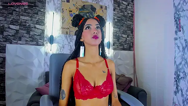 Snapshot of Queen_Cuarxxo chatting on February 2026 11:47:01 PM Queen Cuarxxo online show from February 2026 11:47:01 PM